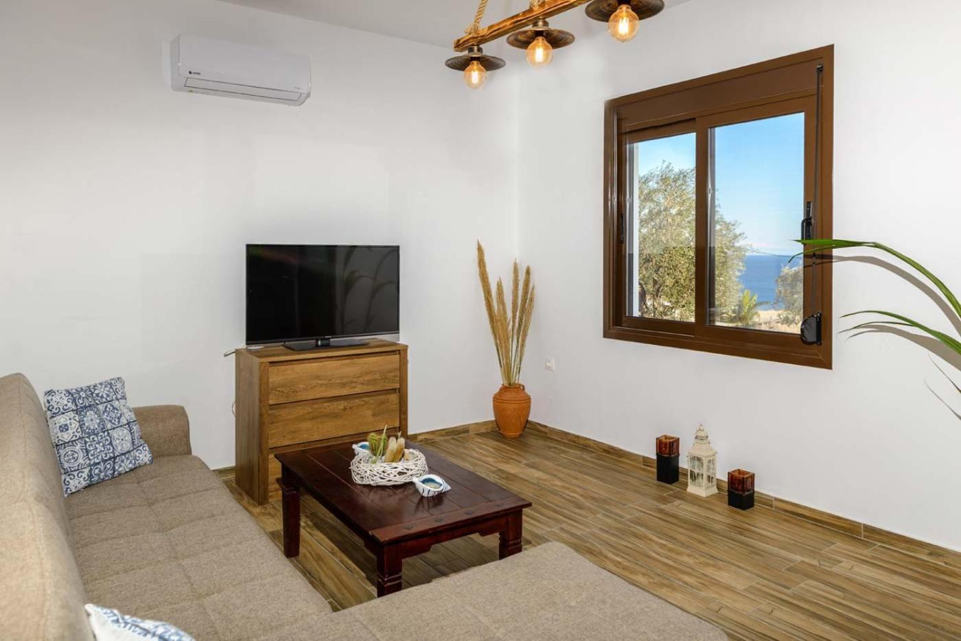 Blue Bay Villas , Ground Floor Archangelos  Eksteriør billede