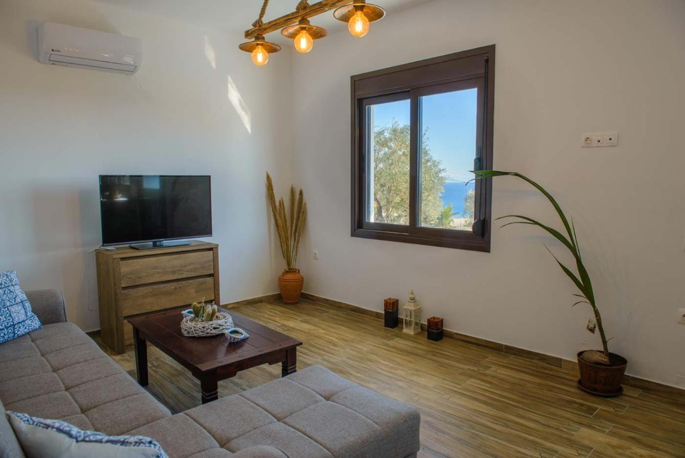 Blue Bay Villas , Ground Floor Archangelos  Eksteriør billede